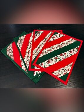 Holiday Red & Green Quilted Placemat Set - Festive Table Linens